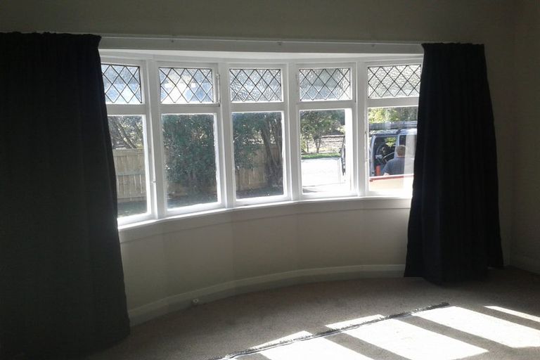 Photo of property in 49 Cambridge Terrace, Waiwhetu, Lower Hutt, 5010