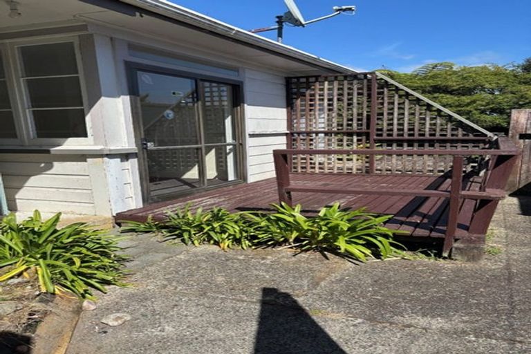 Photo of property in 70 Russell Street, Westport, 7825