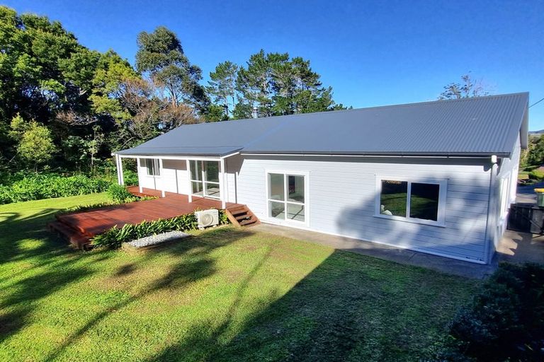 Photo of property in 388 Muriwai Road, Waimauku, 0881