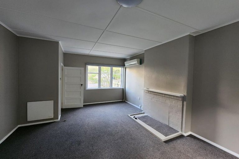Photo of property in 47-47a Milton Road, Bluff Hill, Napier, 4110