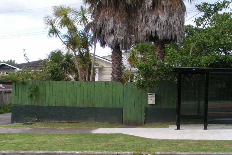 Photo of property in 2/58 Northboro Road, Belmont, Auckland, 0622