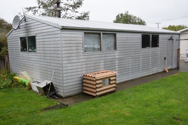 Photo of property in 16 Cargill Street, Waikiwi, Invercargill, 9810