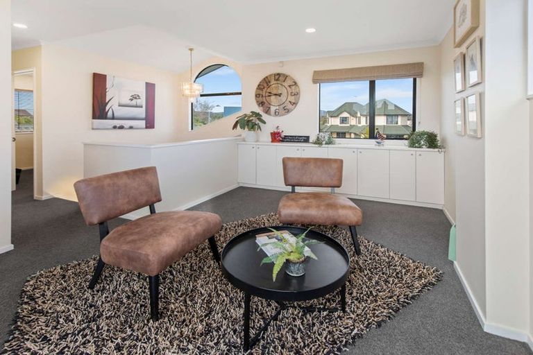 Photo of property in 27 Kilkenny Place, Fitzherbert, Palmerston North, 4410