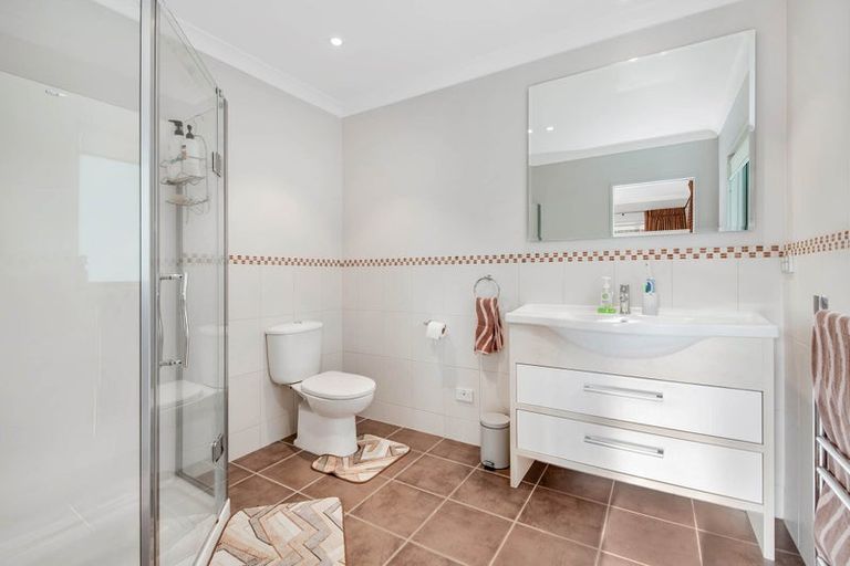 Photo of property in 32 Vinewood Drive, Albany, Auckland, 0632