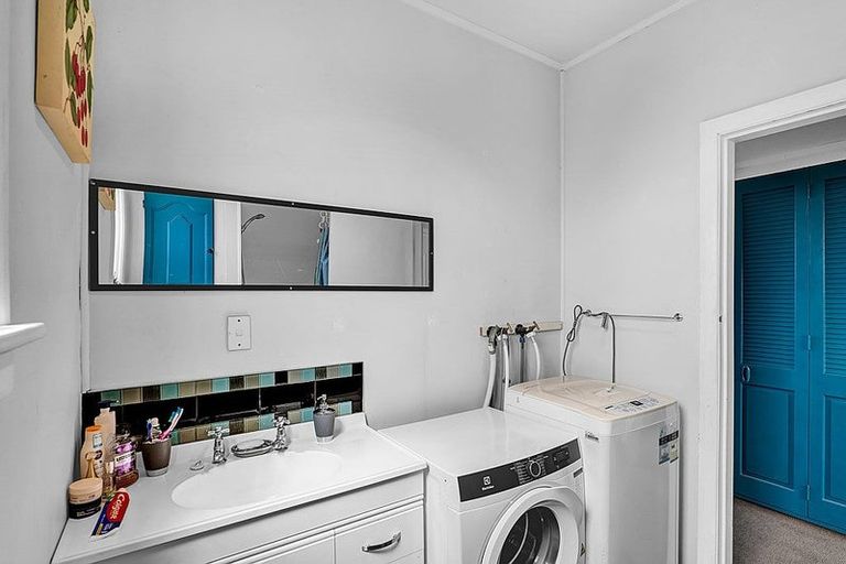 Photo of property in 84 Mawhitiwhiti Road, Normanby, Hawera, 4675