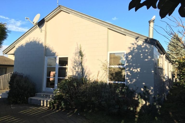 Photo of property in 90 Perry Street, Papanui, Christchurch, 8053