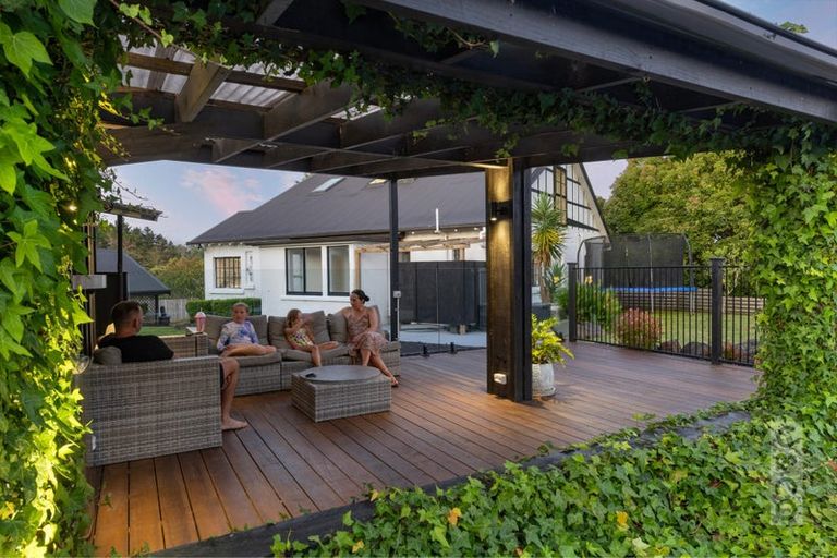 Photo of property in 855 State Highway 16, Waimauku, 0812