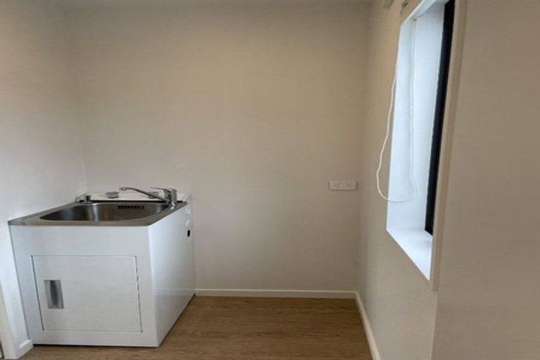 Photo of property in 2/112 Burke Street, Sydenham, Christchurch, 8023