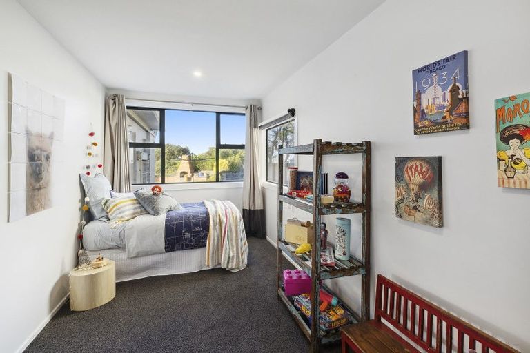 Photo of property in 40 Seatoun Heights Road, Seatoun, Wellington, 6022