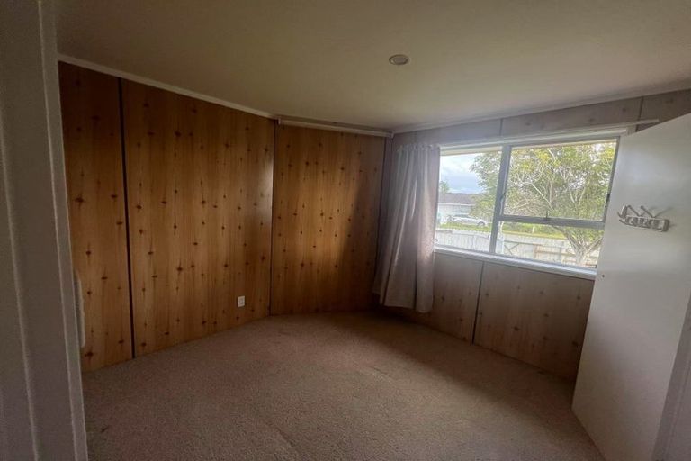 Photo of property in 2 Cranberry Place, Bucklands Beach, Auckland, 2012