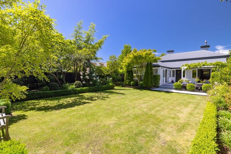 Photo of property in 34 Glandovey Road, Fendalton, Christchurch, 8052