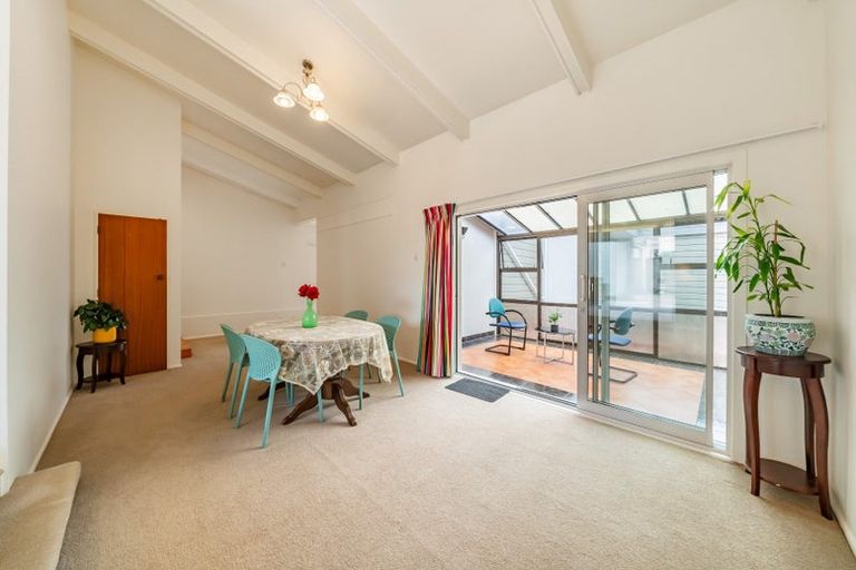 Photo of property in 76a Wai-iti Crescent, Woburn, Lower Hutt, 5010