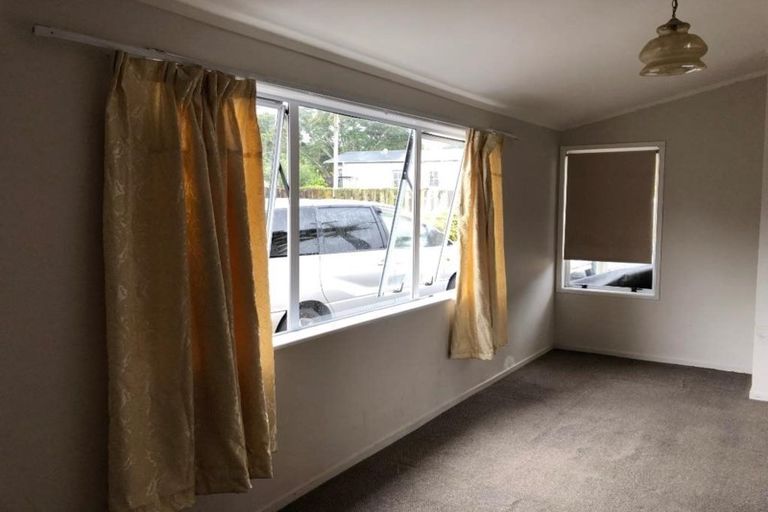 Photo of property in 1/18 Hill Road, Hillpark, Auckland, 2102
