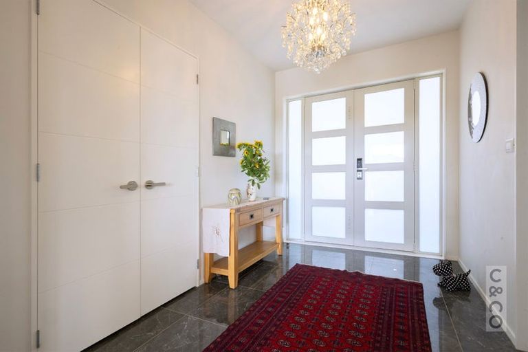 Photo of property in 23 Turpin Road, Riverhead, 0820