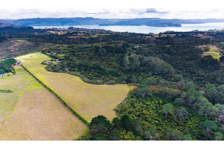 Photo of property in 204c Tram Gully Road, Manukau Heads, Waiuku, 2684
