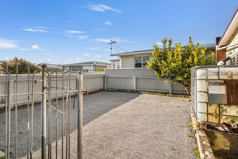 Photo of property in 2 Winchester Street, Levin, 5510