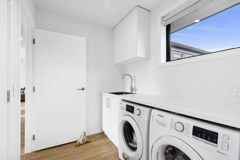 Photo of property in 2 Mahoe Close, Upper Moutere, 7173