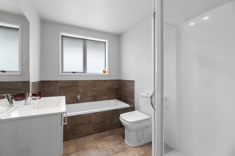 Photo of property in 101 Ballintoy Park Drive, Welcome Bay, Tauranga, 3175