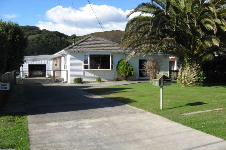 Photo of property in 48a Moohan Street, Wainuiomata, Lower Hutt, 5014
