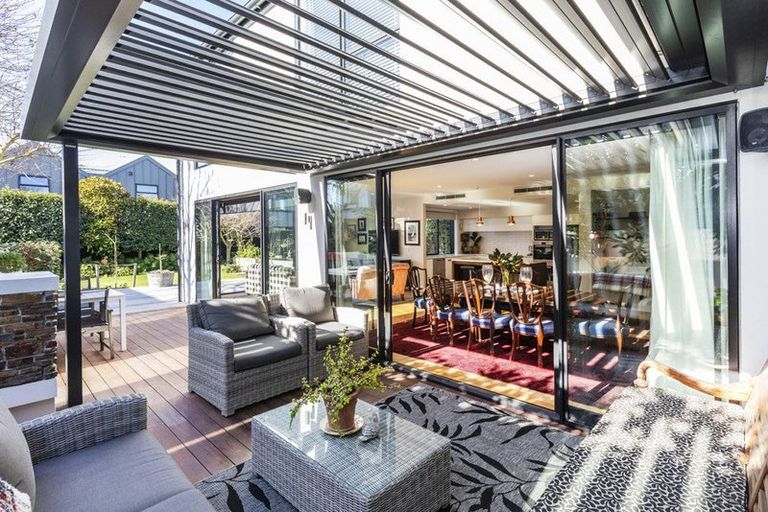 Photo of property in 28 Devonport Lane, St Albans, Christchurch, 8014