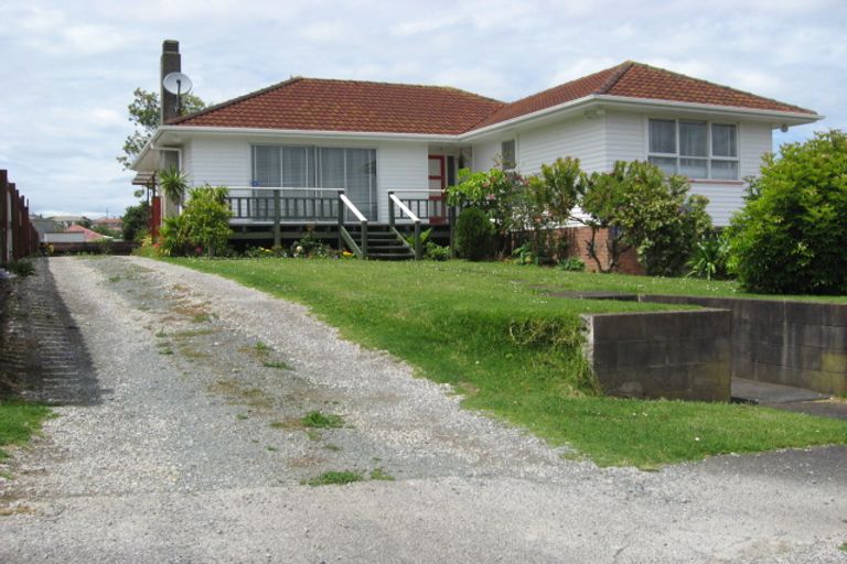 Photo of property in 28 Wayne Drive, Mangere, Auckland, 2022