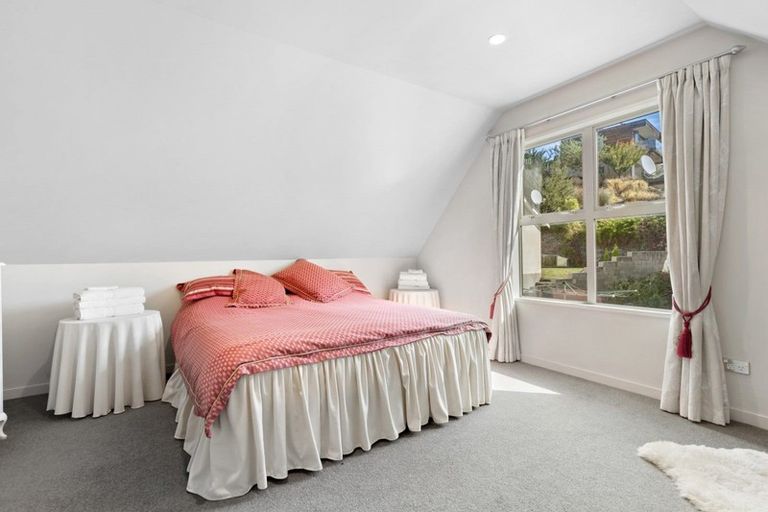 Photo of property in 2 Helms Court, Arrowtown, 9302