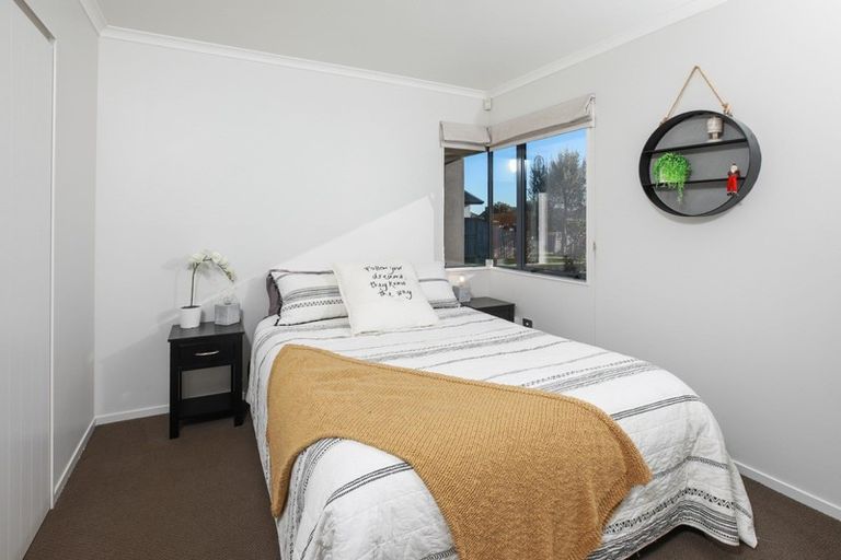 Photo of property in 14 Madison Street, Cambridge, 3434