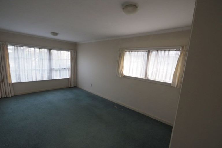 Photo of property in 33 Glenrowan Avenue, Avondale, Christchurch, 8061