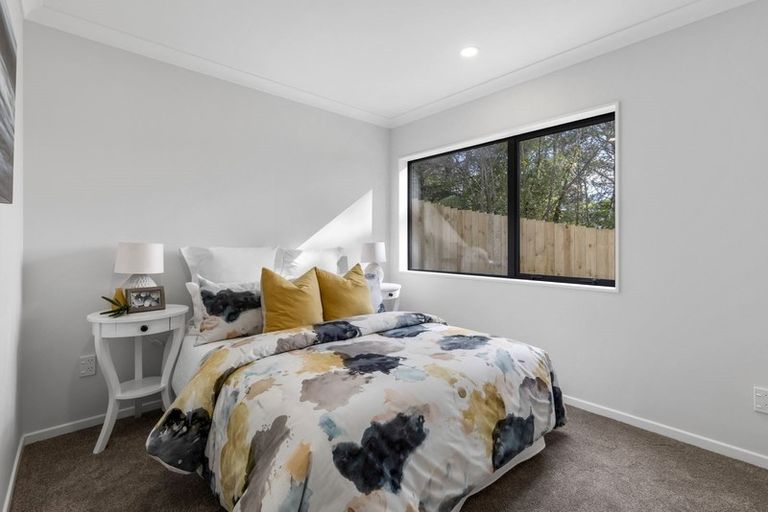 Photo of property in 16a Dalmeny Close, Murrays Bay, Auckland, 0630