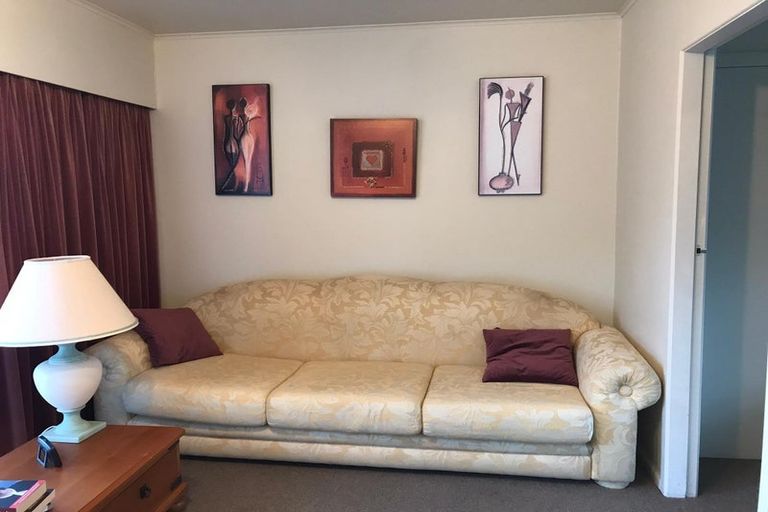 Photo of property in 10 Barberry Grove, Maungaraki, Lower Hutt, 5010