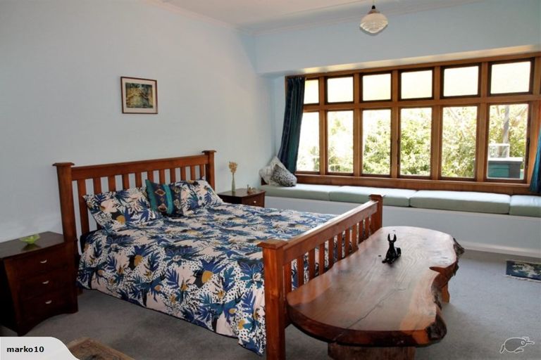 Photo of property in 70 Glen Road, The Glen, Dunedin, 9011