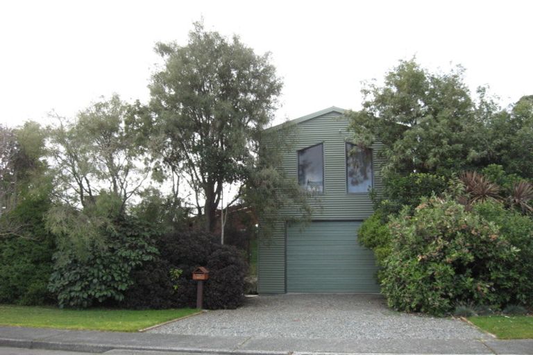 Photo of property in 24 Henry Street, Te Anau, 9600