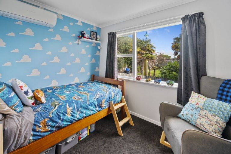 Photo of property in 112 Clarence Cox Crescent, Pirimai, Napier, 4112