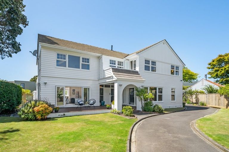 Photo of property in 8 Saint Andrews Grove, Boulcott, Lower Hutt, 5010