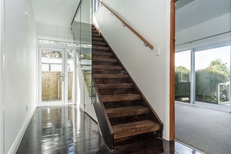 Photo of property in 44 Mortimer Terrace, Aro Valley, Wellington, 6021