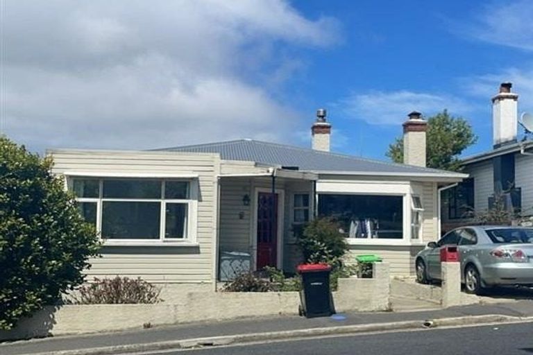 Photo of property in 16 Forbes Street, Balaclava, Dunedin, 9011