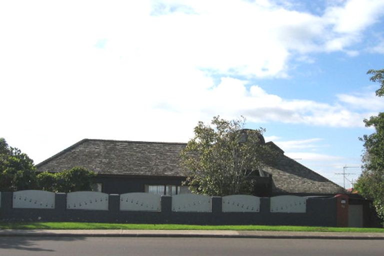 Photo of property in 58 Balmain Road, Chatswood, Auckland, 0626