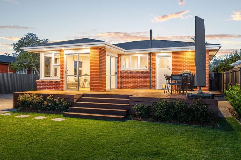 Photo of property in 31 Flower Street, Bryndwr, Christchurch, 8053