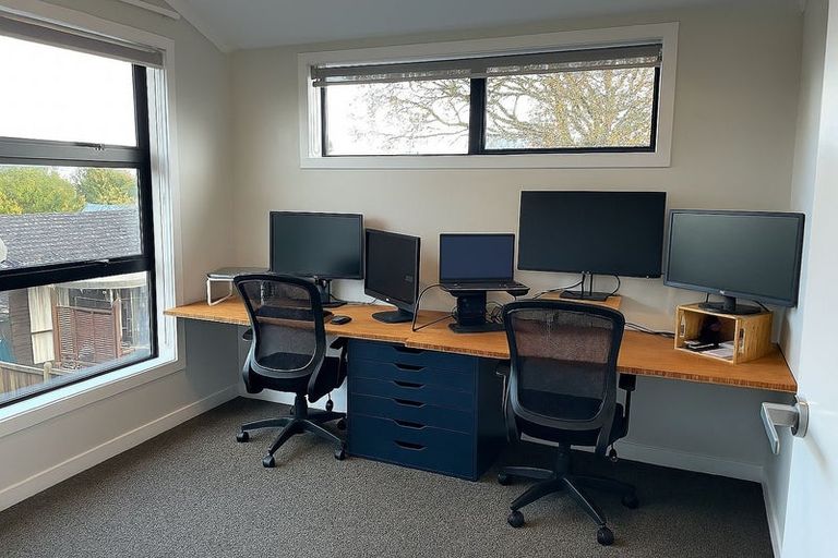 Photo of property in 1/44 Sunnynook Road, Sunnynook, Auckland, 0620