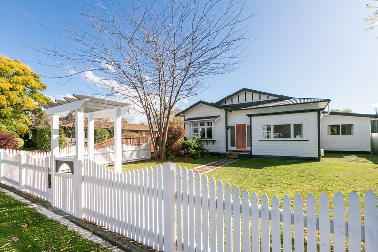 Photo of property in 603 Charles Street, Saint Leonards, Hastings, 4120