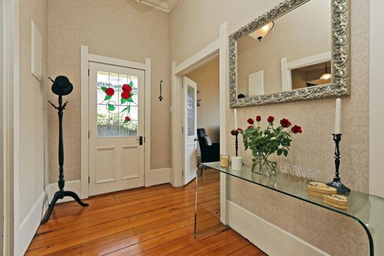 Photo of property in 100 Auckland Road, Greenmeadows, Napier, 4112