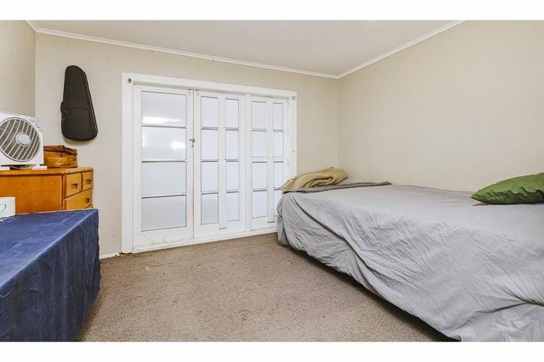 Photo of property in 12 Luke Place, Otara, Auckland, 2023
