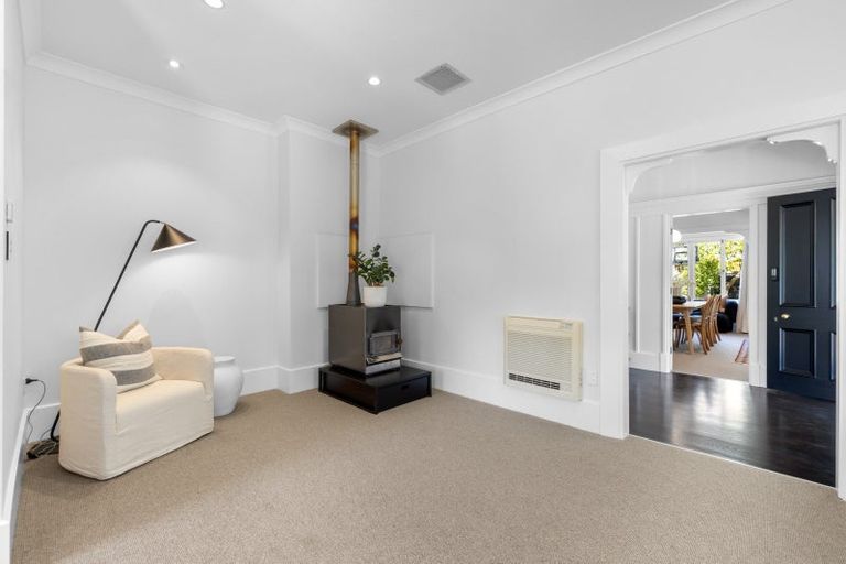 Photo of property in 100 Winchester Street, Merivale, Christchurch, 8014
