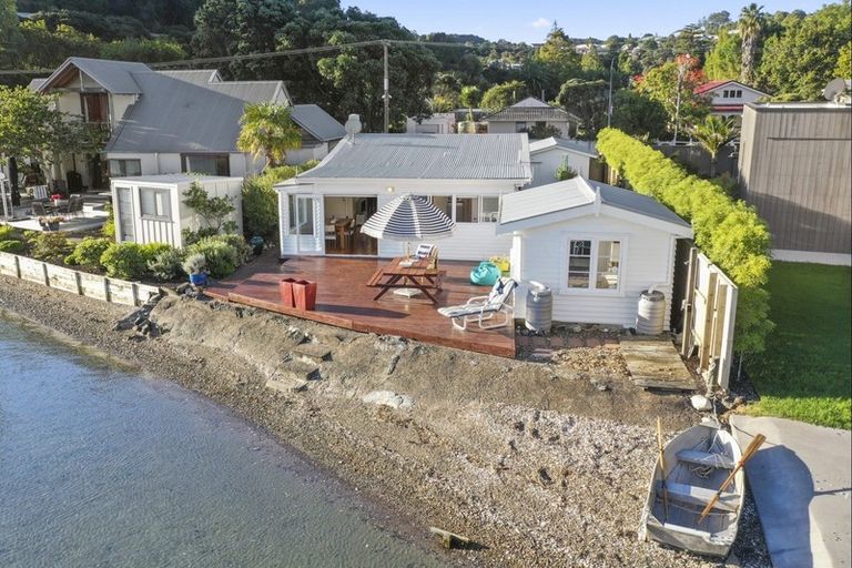 Photo of property in 11 Hope Avenue, Russell, 0202