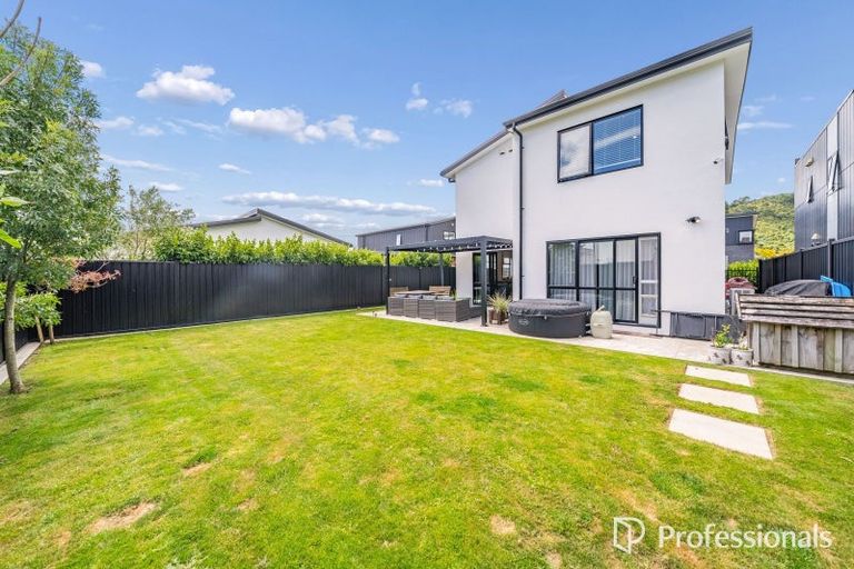 Photo of property in 4 Aston Crescent, Wallaceville, Upper Hutt, 5018