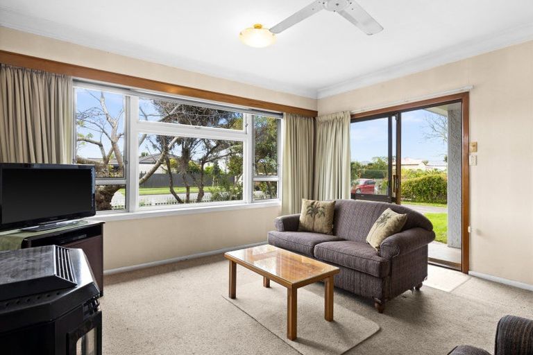 Photo of property in 302 Lascelles Street, Saint Leonards, Hastings, 4120