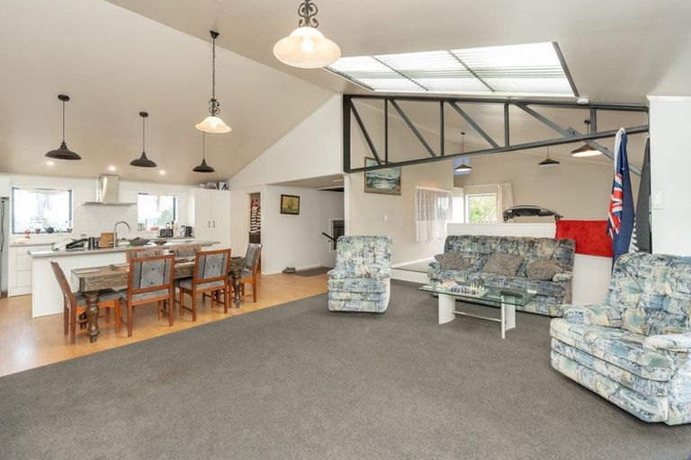 Photo of property in 802 Tuhikaramea Road, Ngahinapouri, Hamilton, 3290