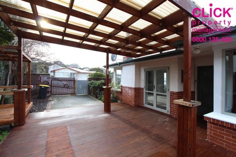 Photo of property in 35 Durham Street, Mornington, Dunedin, 9011