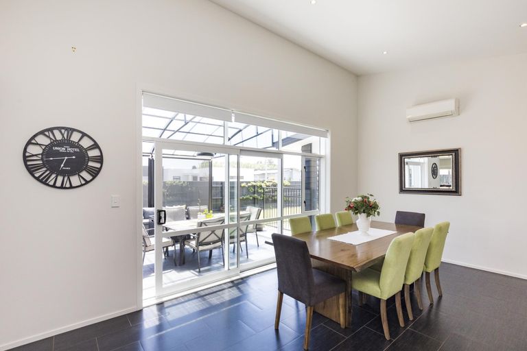 Photo of property in 2 Morocco Terrace, Kelvin Grove, Palmerston North, 4414
