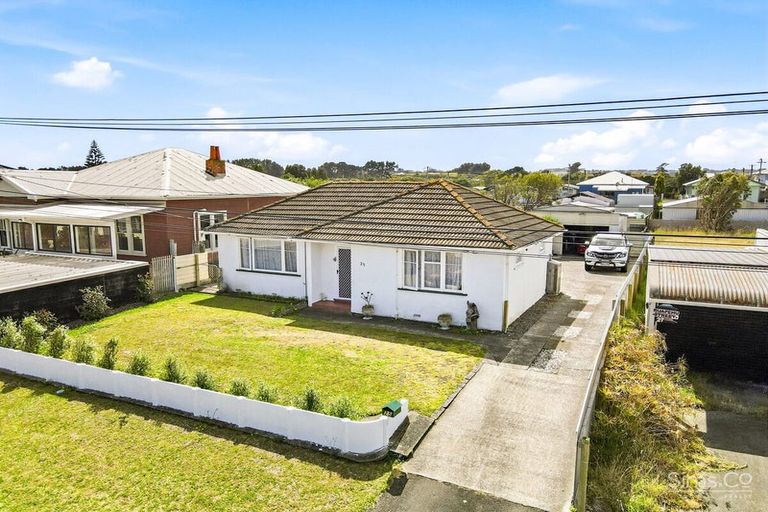 Photo of property in 25 Ruapehu Street, Castlecliff, Whanganui, 4501